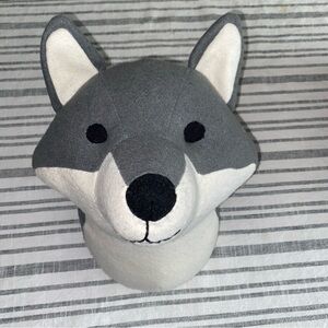 Boys Pillowfort Brand Wolf Plush Animal Wall Hang Woodland Mountain Theme